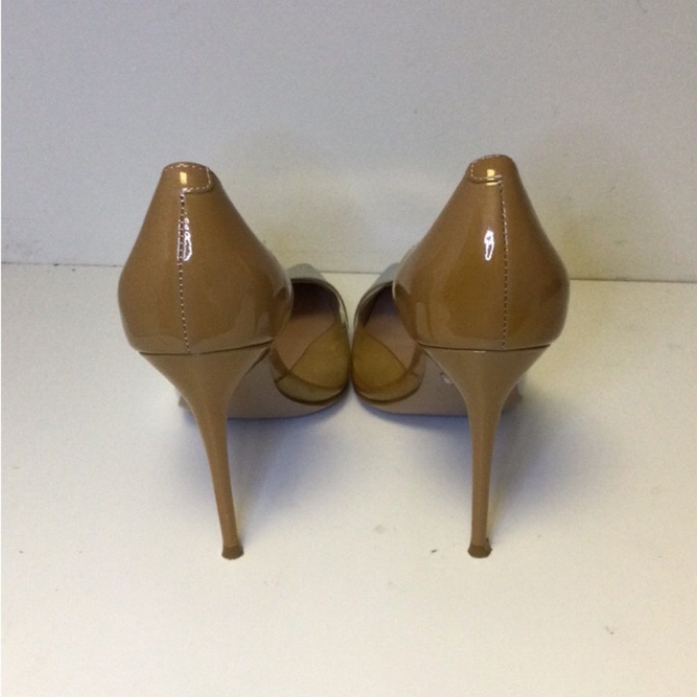 Heels - Picture 4 of 5